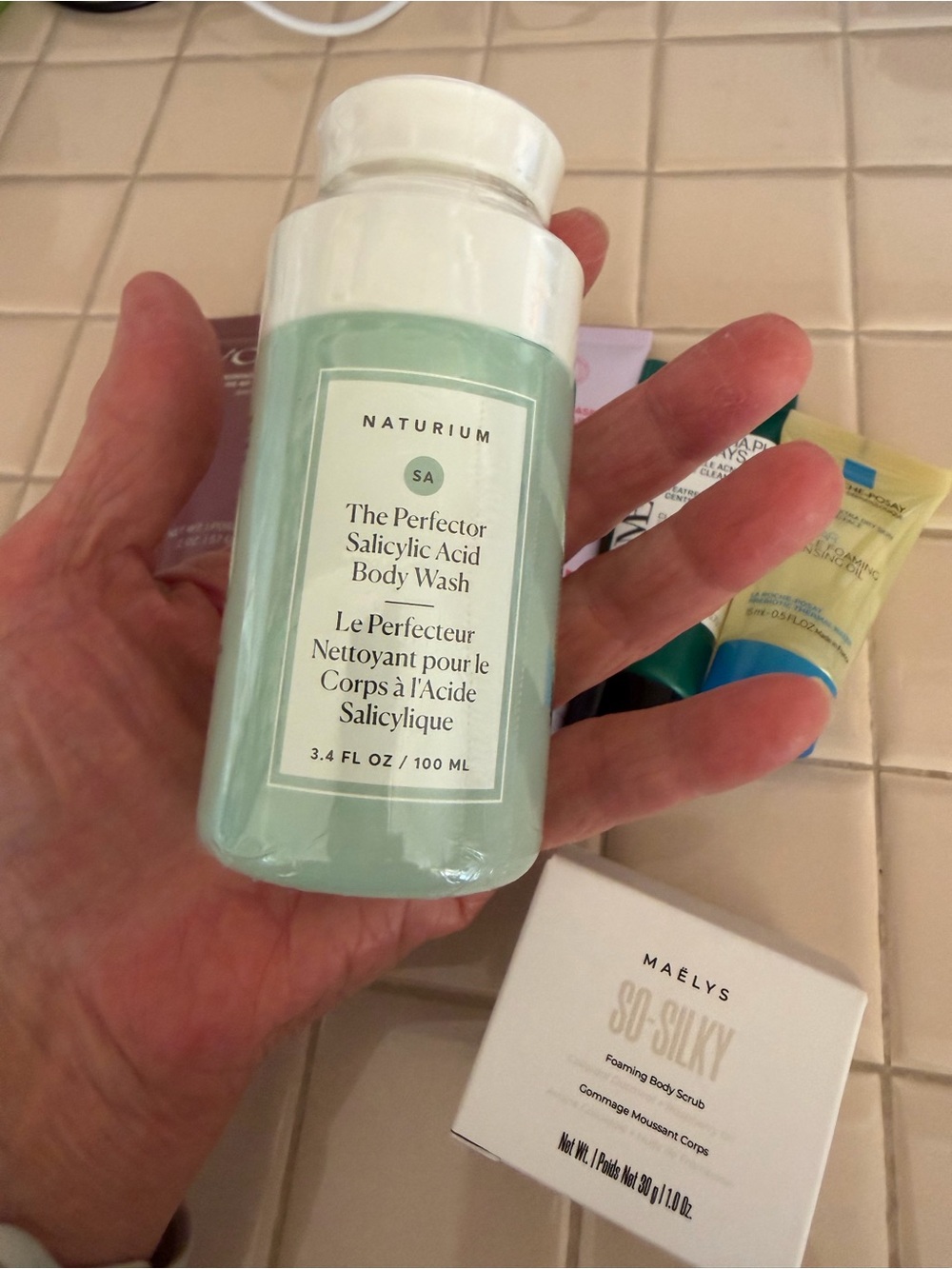 Bundle of body care items - travel sized - Picture 6 of 10